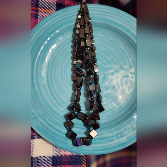 GRAPHITE GRAY NECKLACE - Picture 4 of 6